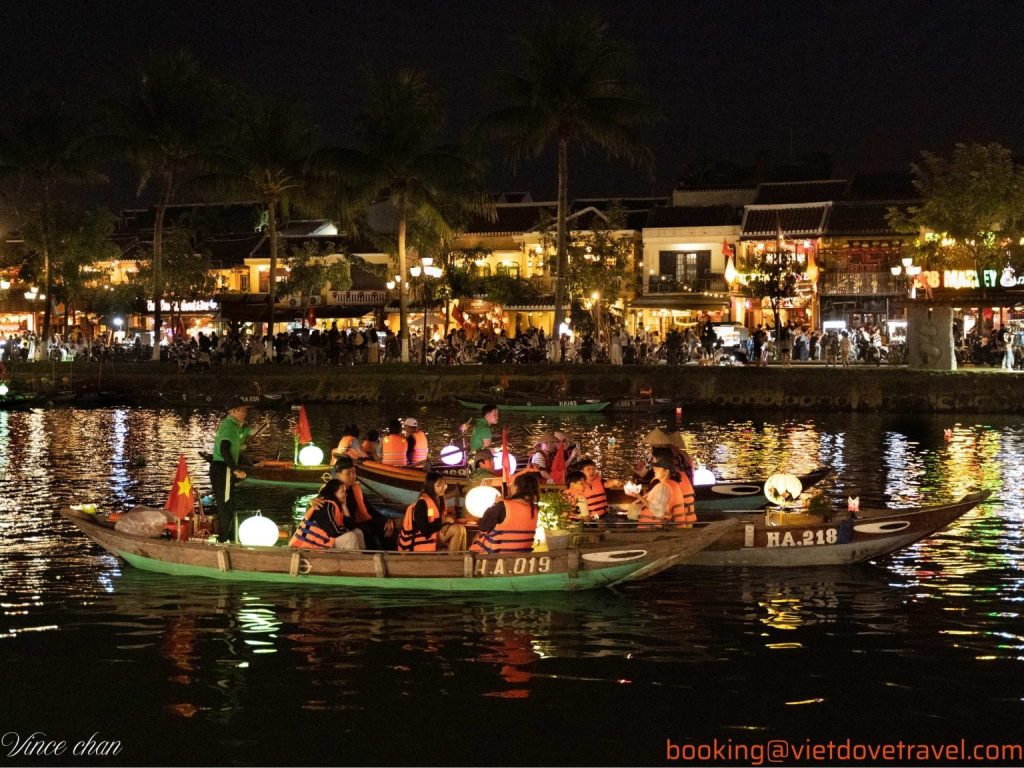 Hoi An’s Lantern-Lit River at Night