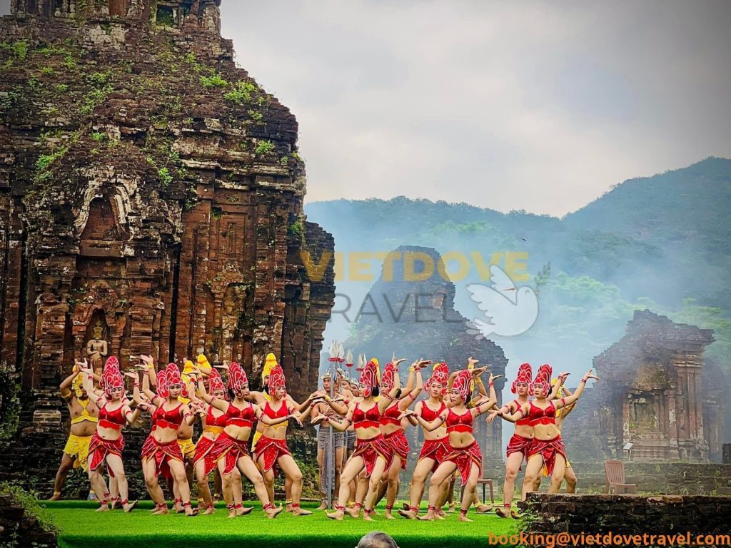 Apsara Dance Performance
