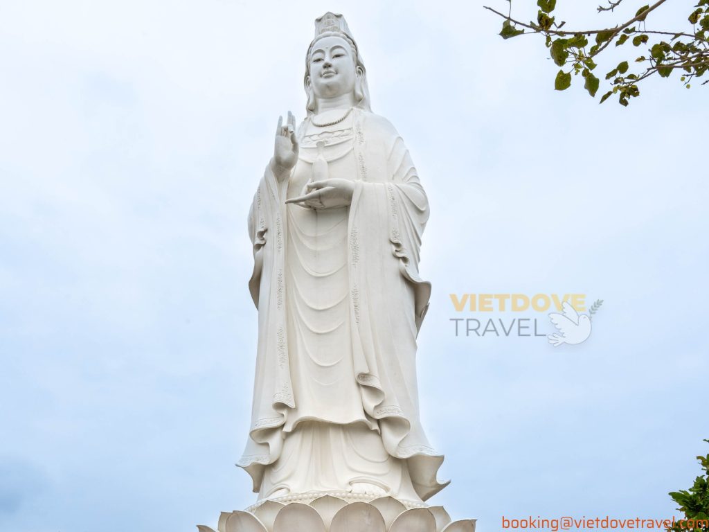 Lady Buddha at Linh Ung Pagoda